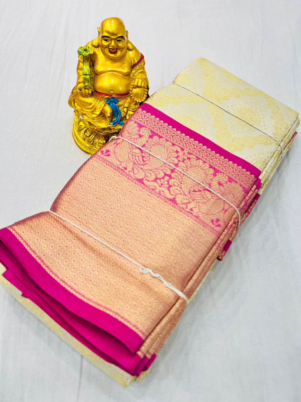 Chitravali kanan Policona Silk Non Catalog Sarees